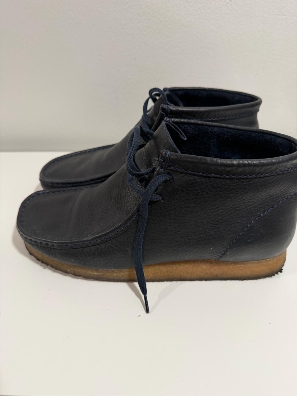 Men's Navy Leather clarks Wallabee Boots